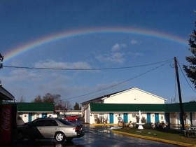 Rainbow Motel