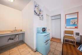 Royal Gateway Motel by OYO