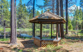 The Pond by Village Properties at Sunriver