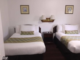 Westward Inn