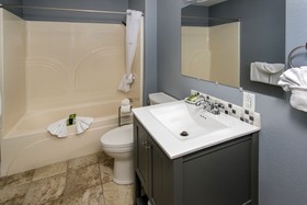 Inn At Haystack Rock