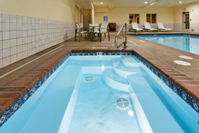 Creekside Hotel & Suites