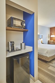 Holiday Inn Express & Suites Medford-Central Point