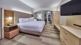 Holiday Inn Express & Suites Medford-Central Point