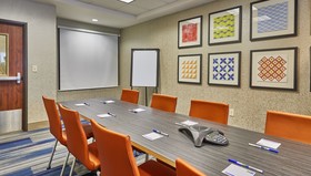 Holiday Inn Express & Suites Medford-Central Point