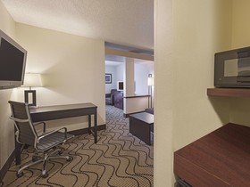 La Quinta Inn & Suites by Wyndham Central Point - Medford