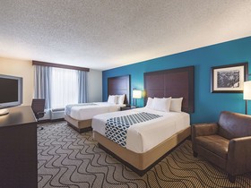 La Quinta Inn & Suites by Wyndham Central Point - Medford