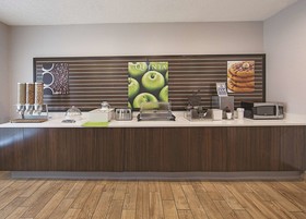 La Quinta Inn & Suites by Wyndham Central Point - Medford