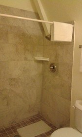 Eagle Crater Lake Inn