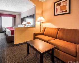 Comfort Suites