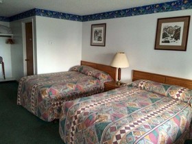 Captain John's Motel