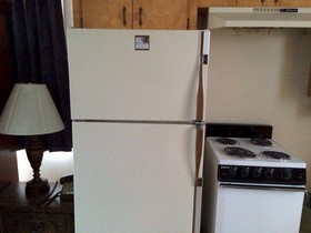 Captain John's Motel