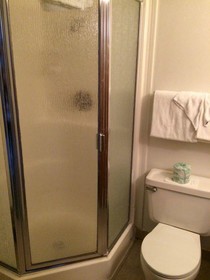 Captain John's Motel