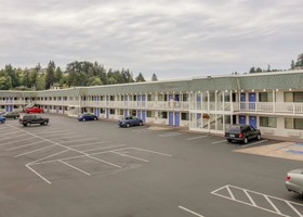 Motel 6 Coos Bay #1244