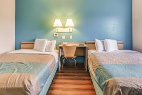 Motel 6 Coos Bay #1244