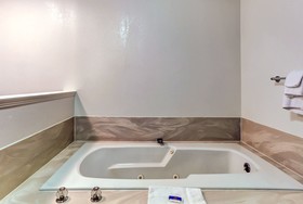 Motel 6 Coos Bay #1244