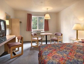 Super 8 by Wyndham Corvallis