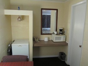 Relax Inn - Cottage Grove