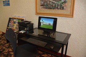 Best Western Dallas Inn & Suites