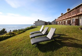 Clarion Inn Surfrider Resort