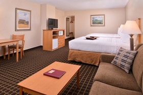 Campus Inn & Suites