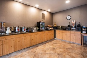 La Quinta Inn & Suites by Wyndham Eugene