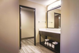 La Quinta Inn & Suites by Wyndham Eugene