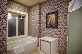 The Campbell House Inn