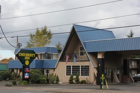 University Inn & Suites