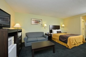 University Inn & Suites