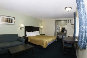 University Inn & Suites