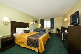 University Inn & Suites