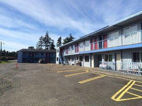 Silver Sands Motel