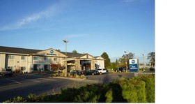 Best Western University Inn & Suites