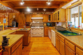 Sun Mountain Ranch BunkHouse