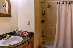 Sun Mountain Ranch BunkHouse