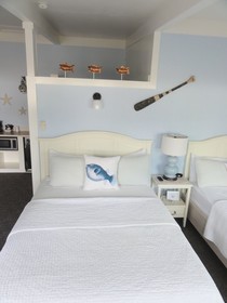 Harborview Inn & RV Park