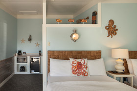 Harborview Inn & RV Park