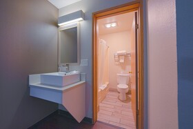 Budget Inn Gladstone By OYO - Portland/Clackamas