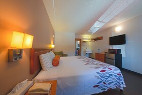 Budget Inn Gladstone By OYO - Portland/Clackamas