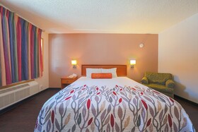 Budget Inn Gladstone By OYO - Portland/Clackamas