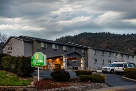 La Quinta Inn & Suites by Wyndham Grants Pass