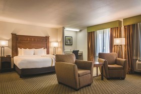 La Quinta Inn & Suites by Wyndham Grants Pass