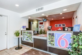 Motel 6 Grants Pass