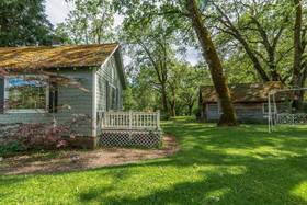 Romantic Rogue River Cottage