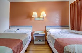 Motel 6 Grants Pass