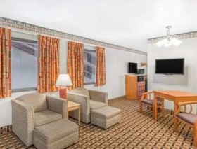 Super 8 by Wyndham Grants Pass