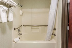 Super 8 by Wyndham Gresham/Portland Area OR