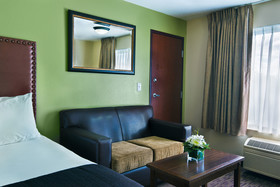 Oxford Suites Hermiston