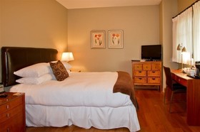 Columbia Cliff Villas Hood River